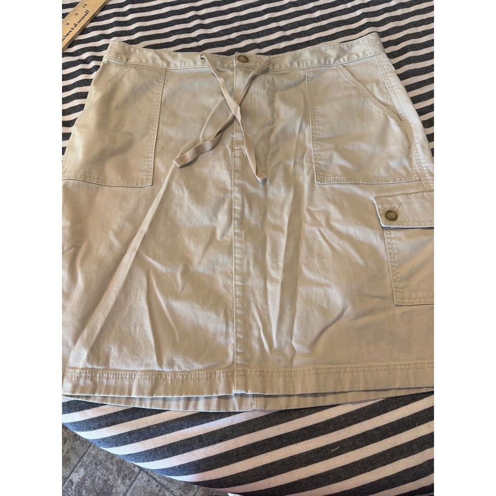 LL Bean Favorite Fit Khaki Cargo Skort Womens 12 Reg Tan Drawstring Mini Skirt